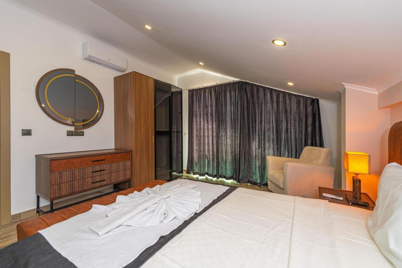 4 Beds, Luxury Holiday Villa In Hisaroenue Oeluedeniz Villa Mia Fethiye Exterior photo