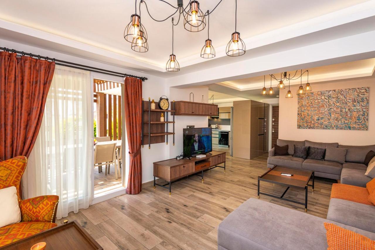 4 Beds, Luxury Holiday Villa In Hisaroenue Oeluedeniz Villa Mia Fethiye Exterior photo