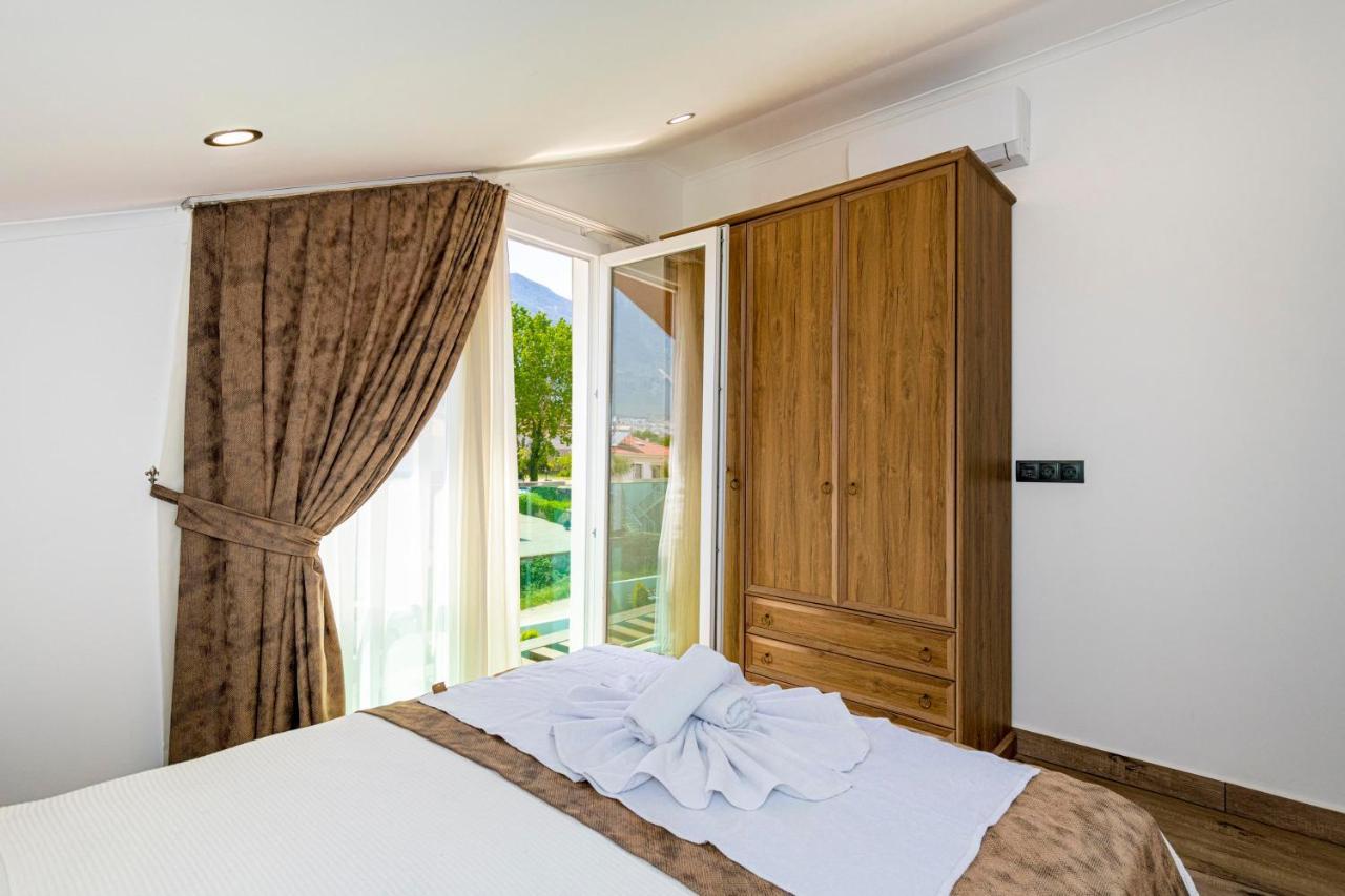 4 Beds, Luxury Holiday Villa In Hisaroenue Oeluedeniz Villa Mia Fethiye Exterior photo