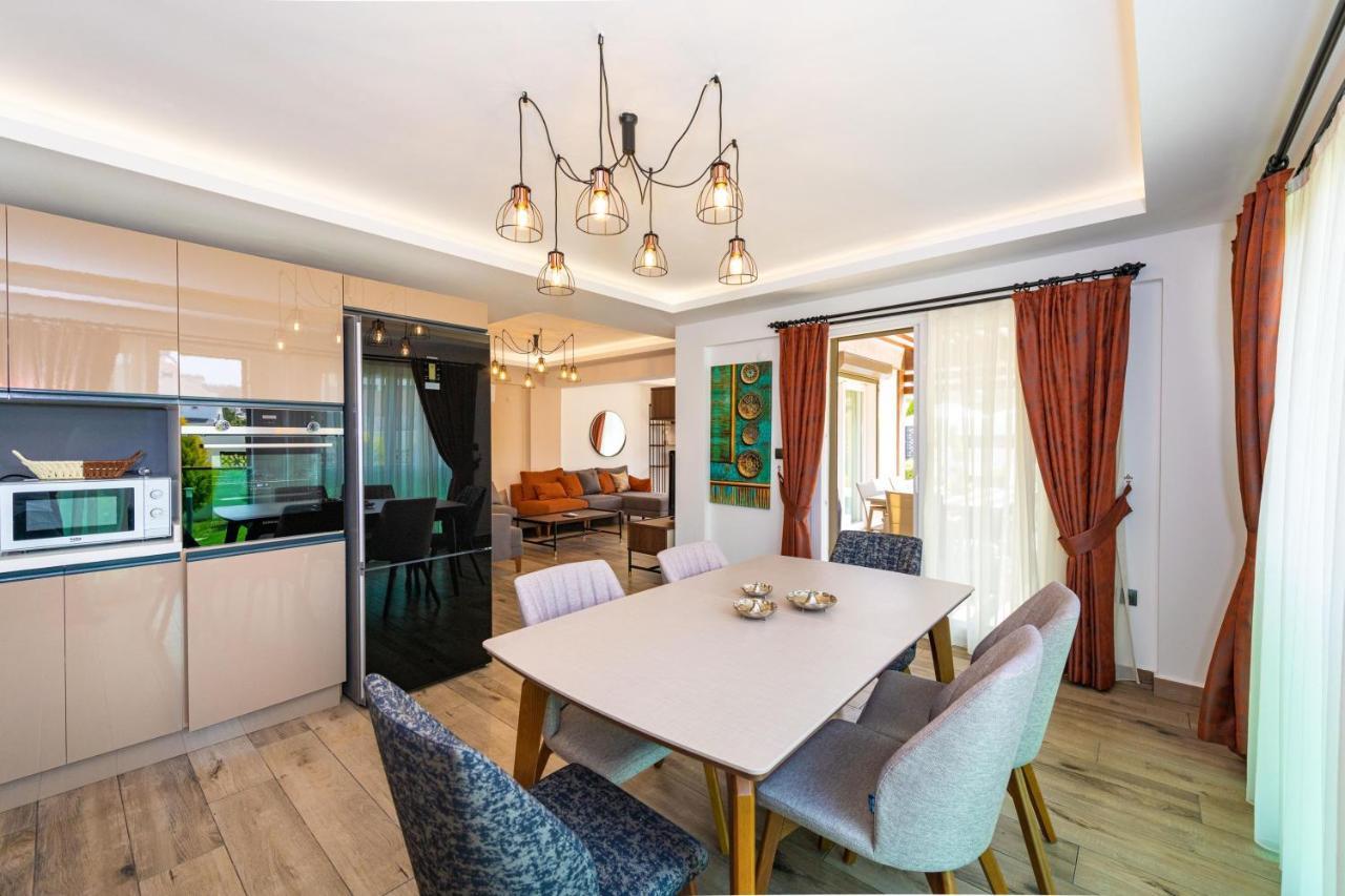 4 Beds, Luxury Holiday Villa In Hisaroenue Oeluedeniz Villa Mia Fethiye Exterior photo